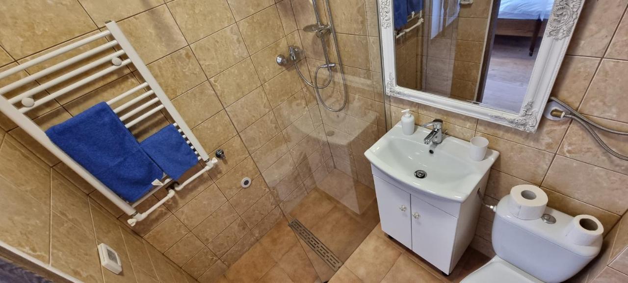 Veronica Studio Piatra Neamţ Eksteriør billede